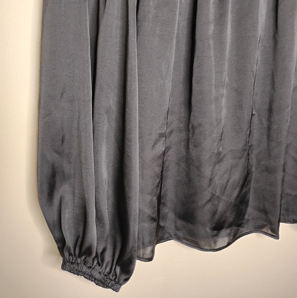 NWT Vince Camuto Black Satin Blouse Size S Elegant Party Staple - Picture 3 of 7